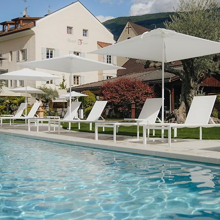 Hotel Traube Μπρεσανόνε Εξωτερικό φωτογραφία